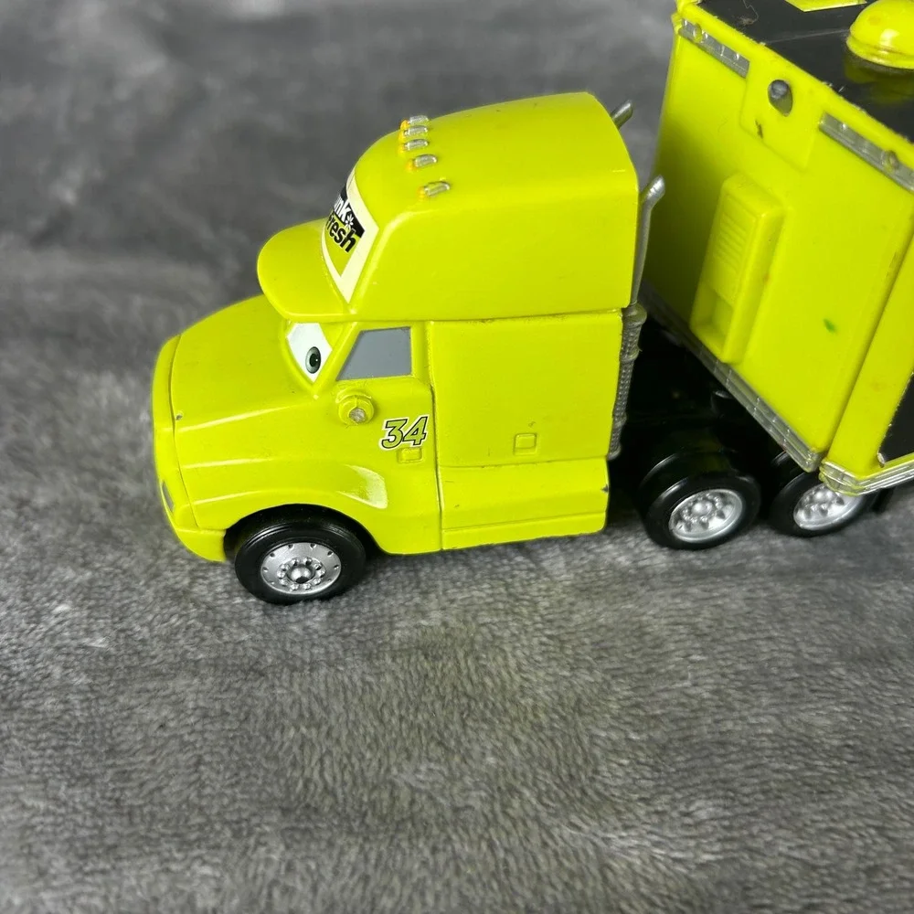 Disney Pixar Cars Trunk Fresh Hauler 34 Diecast Semi Truck Trailer Lime Green